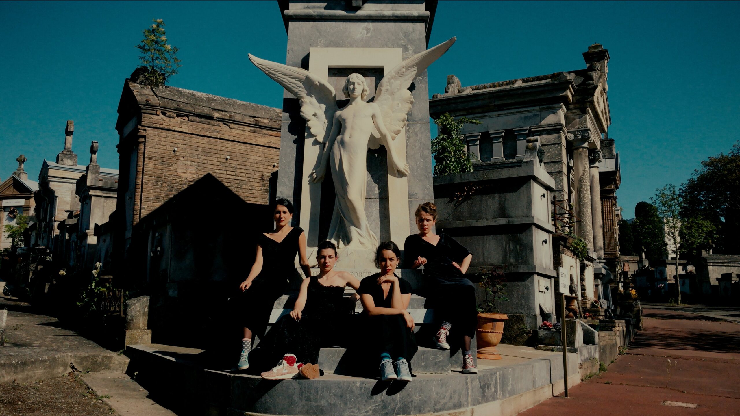 divaskets pose with film filter lr